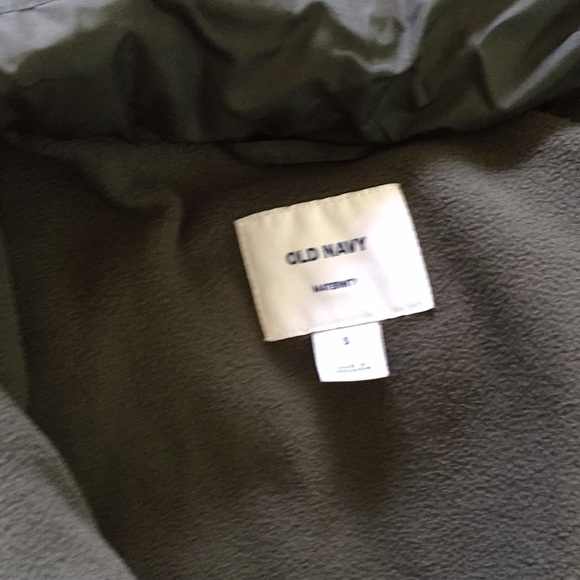 Old Navy Maternity winter coat - Picture 2 of 4